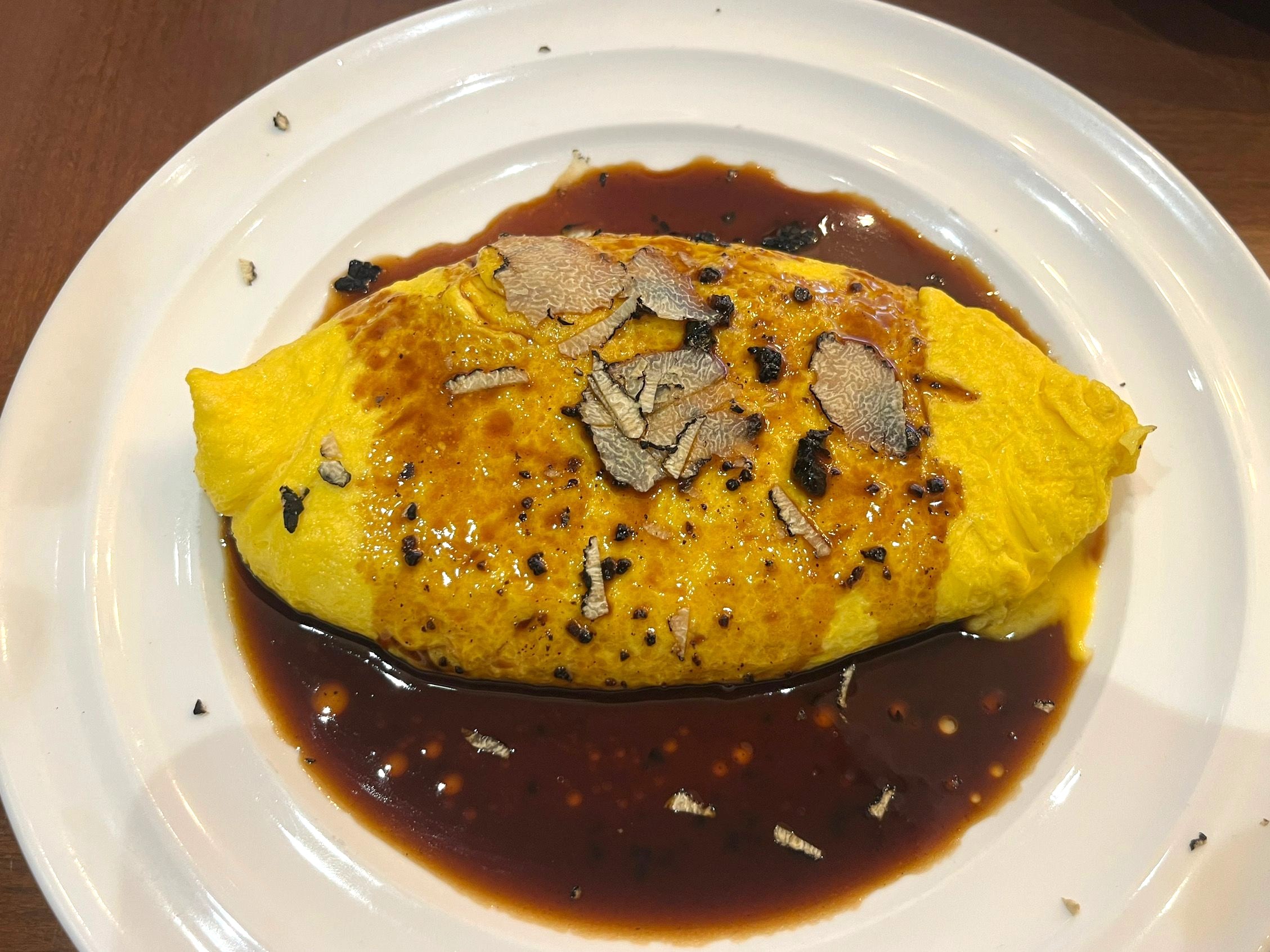 芳醇なトリュフ香るふわとろオムレツが絶品！オシャレカフェ『ESPRESSO